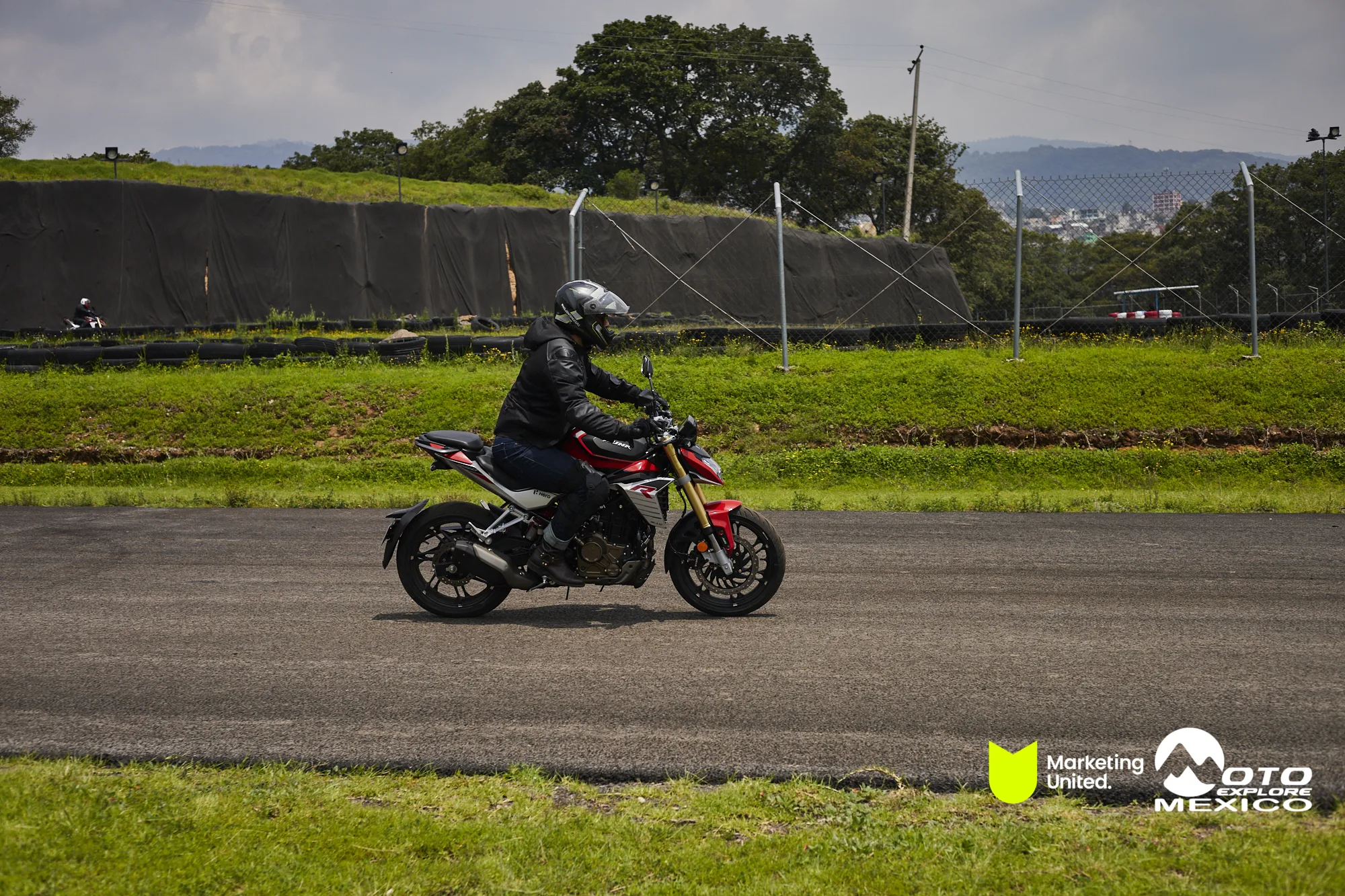HUNK TRACKDAY 361